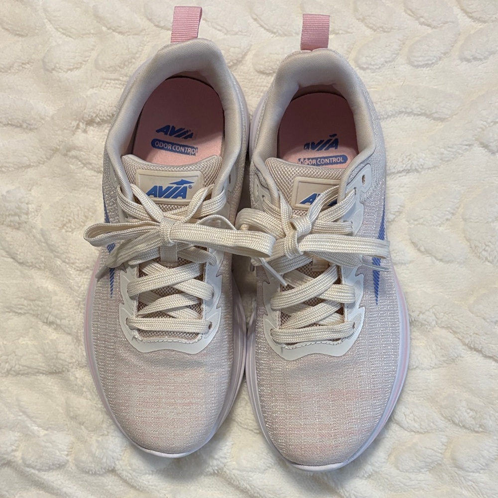 Women’s Avia sneakers size 7. Pink and blue.